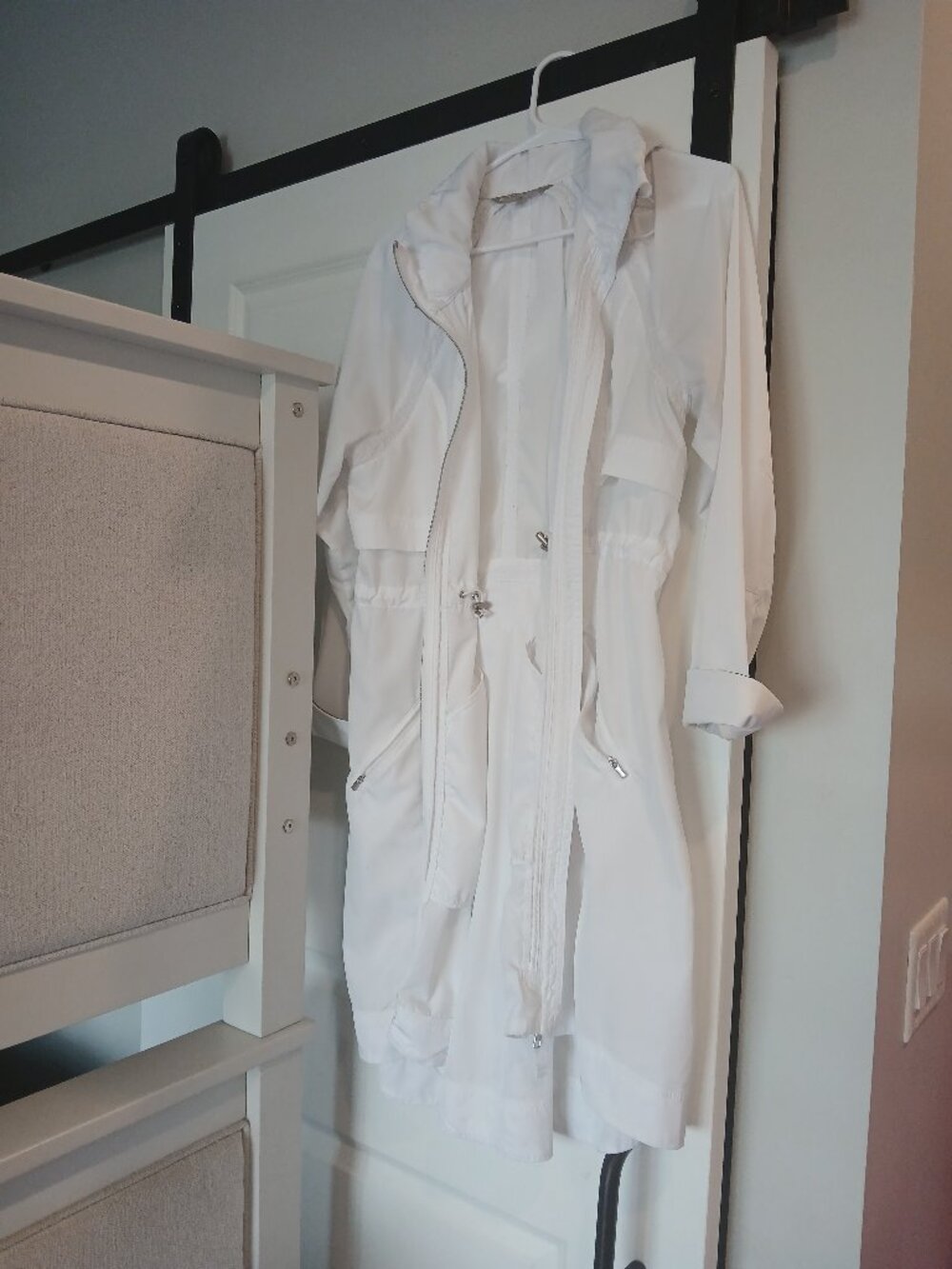 Athleta Large White Long Windbreaker Jacket